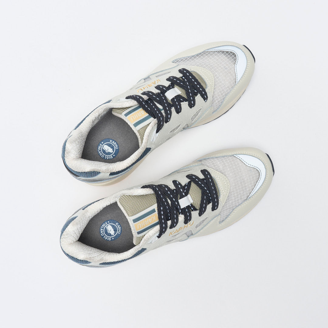 KARHU LEGACY 96 – LILY WHITE/ TRANSPARENT