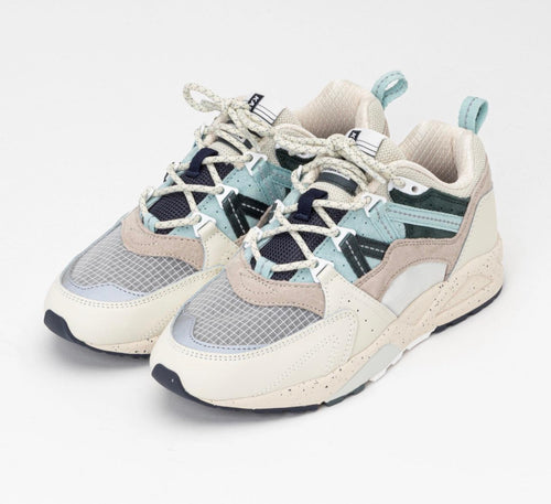Sneakers MultiTech Crème & Bleu – Baskets Homme au Design Sportif et Finitions Premium